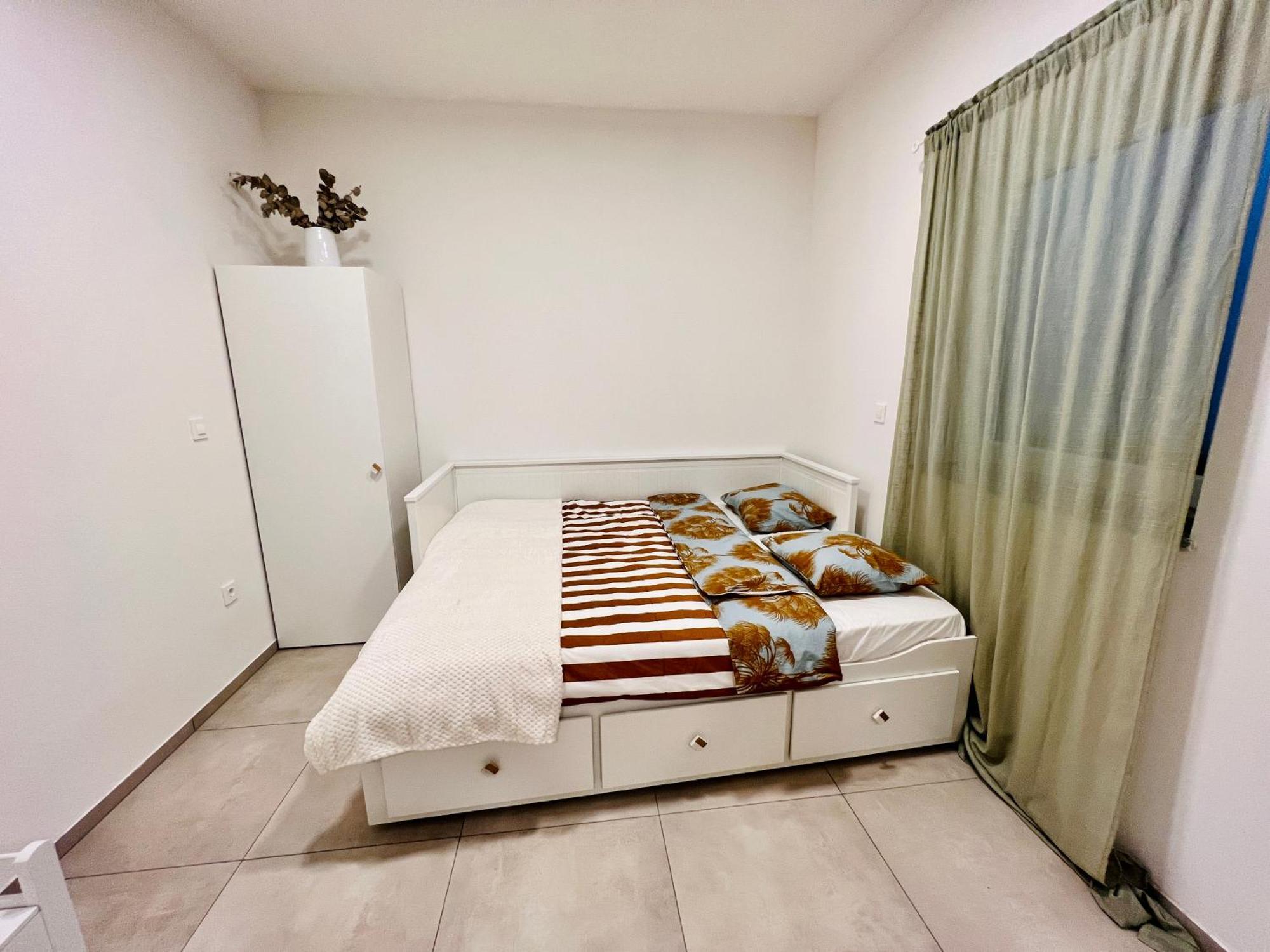 Sunny App Apartman Ljubljana Szoba fotó